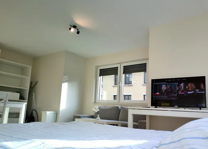 Elegant Living At Gare Luxembourg