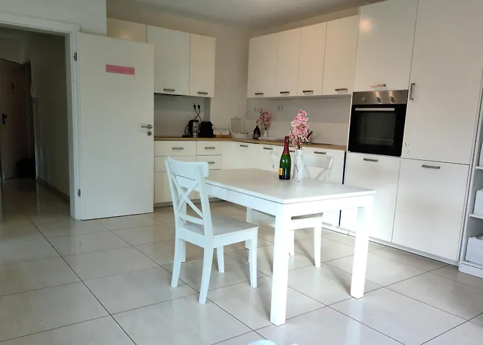 Elegant Living At Gare Bed & Breakfast