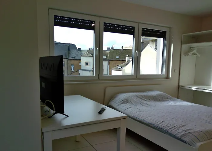 Elegant Living At Gare Luxemburg