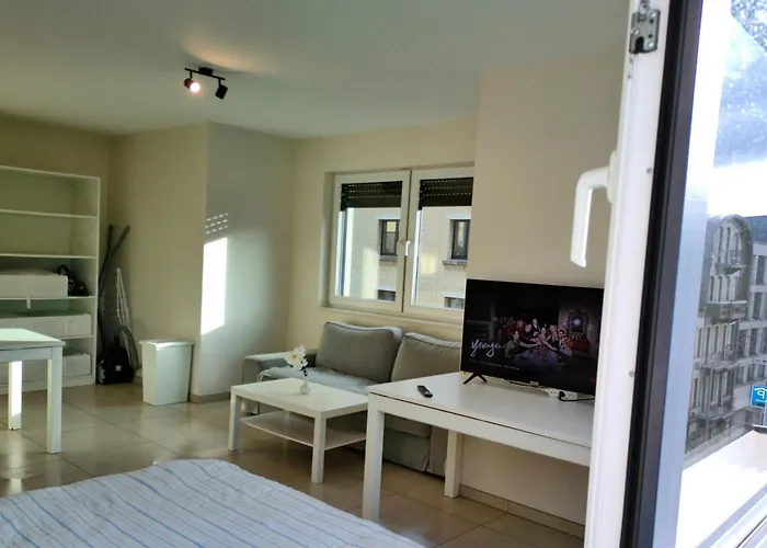 Elegant Living Room At Luxembourg Gare B&B 룩셈부르크