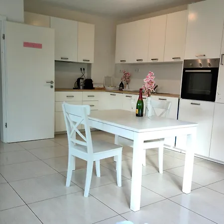 Elegant Living At Gare Bed & Breakfast