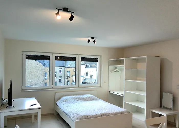 Elegant Living At Gare Bed & Breakfast *